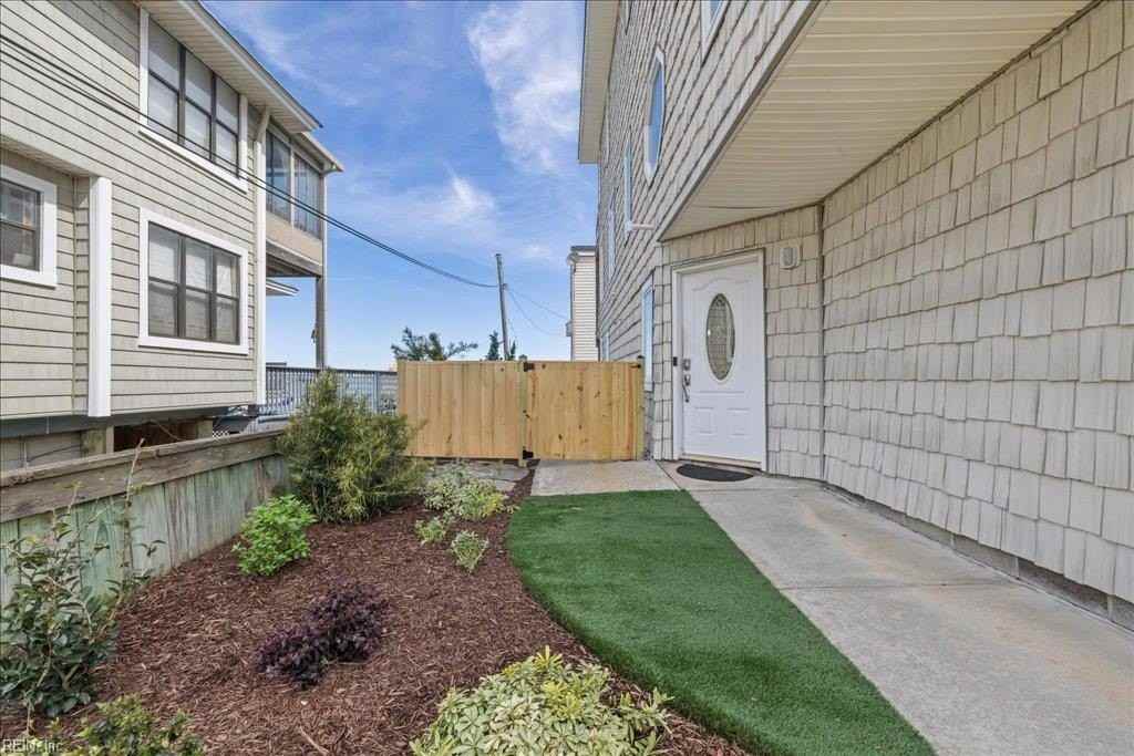 4508 Ocean View Ave - Photo 3 of 50
