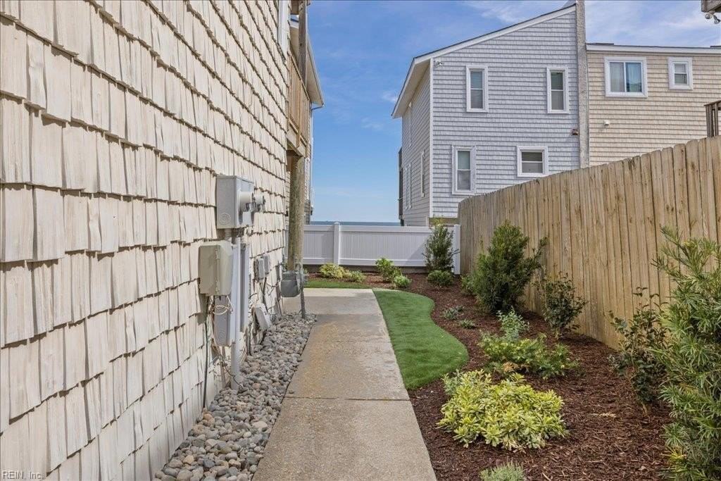 4504 Ocean View Ave - Photo 4 of 50