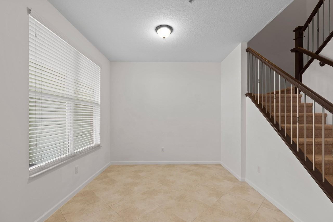 1439 Nw 49th Ln - Photo 5 of 41