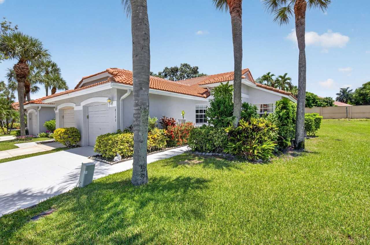 8108 Summer Shores Dr - Photo 3 of 36
