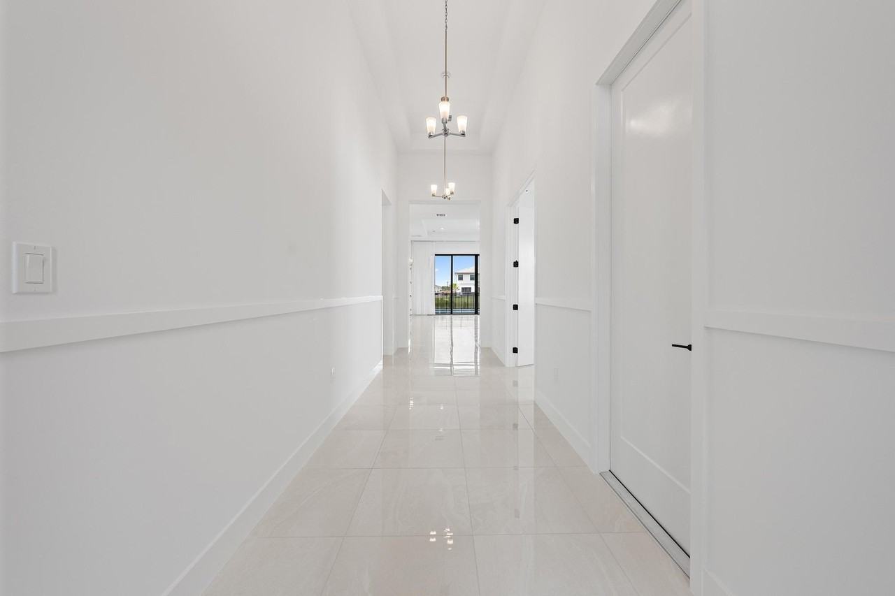 13062 Florida Crane Dr - Photo 2 of 20