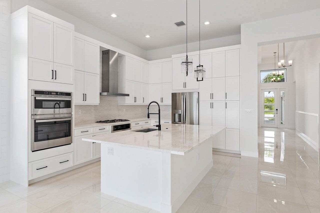 13062 Florida Crane Dr - Photo 5 of 20