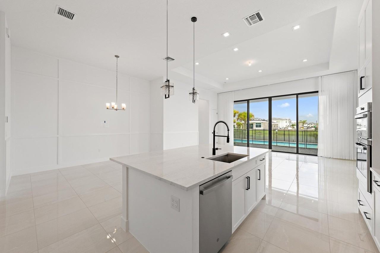 13062 Florida Crane Dr - Photo 6 of 20