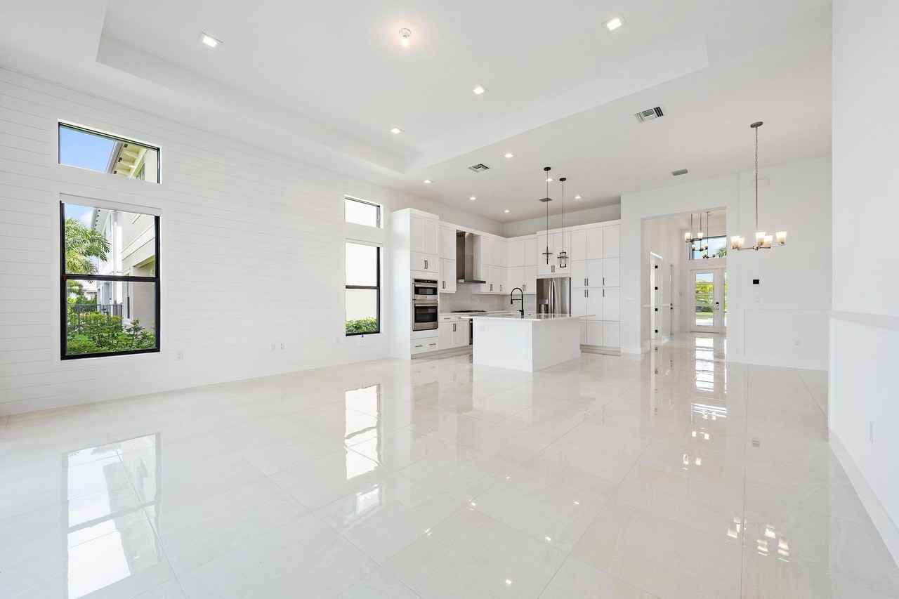 13062 Florida Crane Dr - Photo 7 of 20