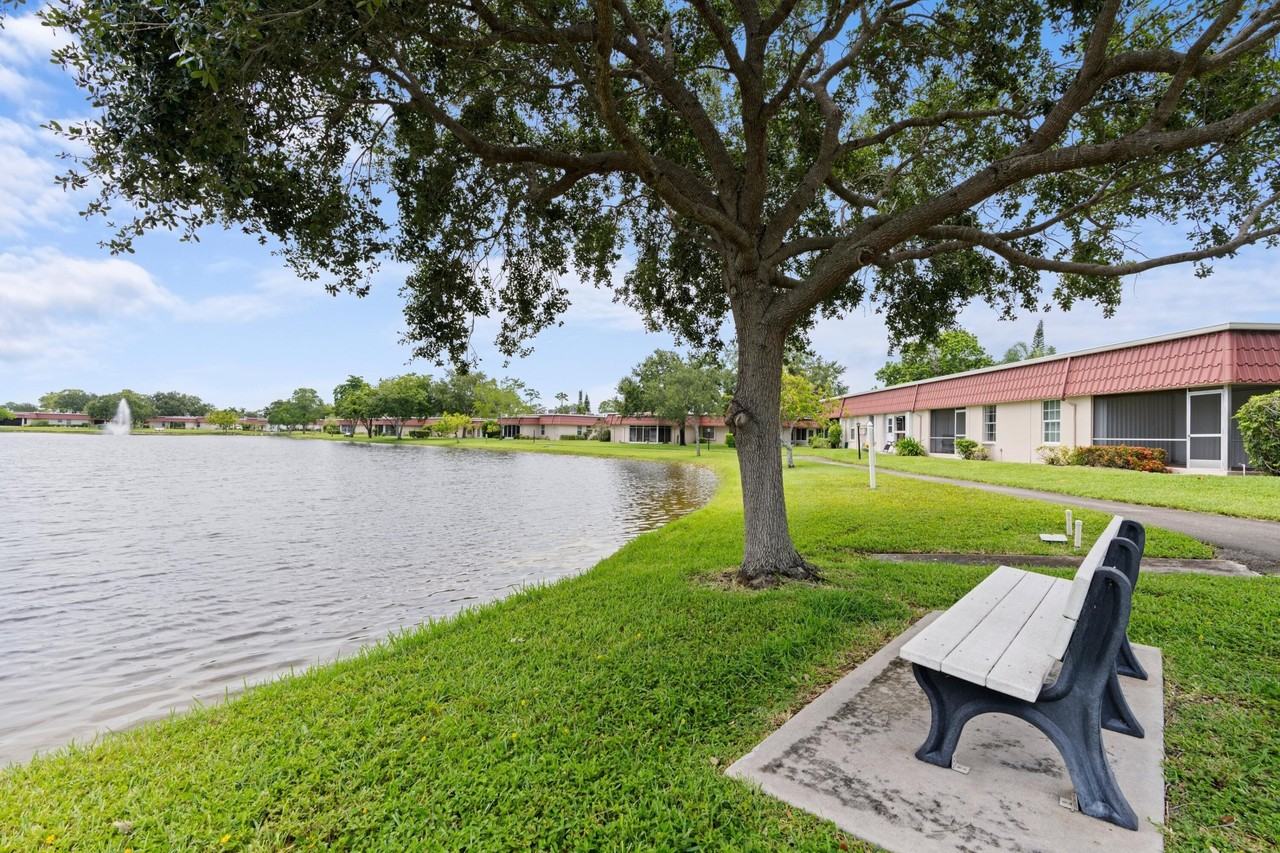 315 Cape Cod Cir #B - Photo 2 of 28
