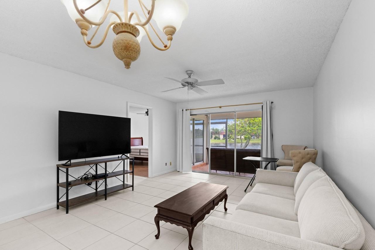 315 Cape Cod Cir #B - Photo 3 of 28