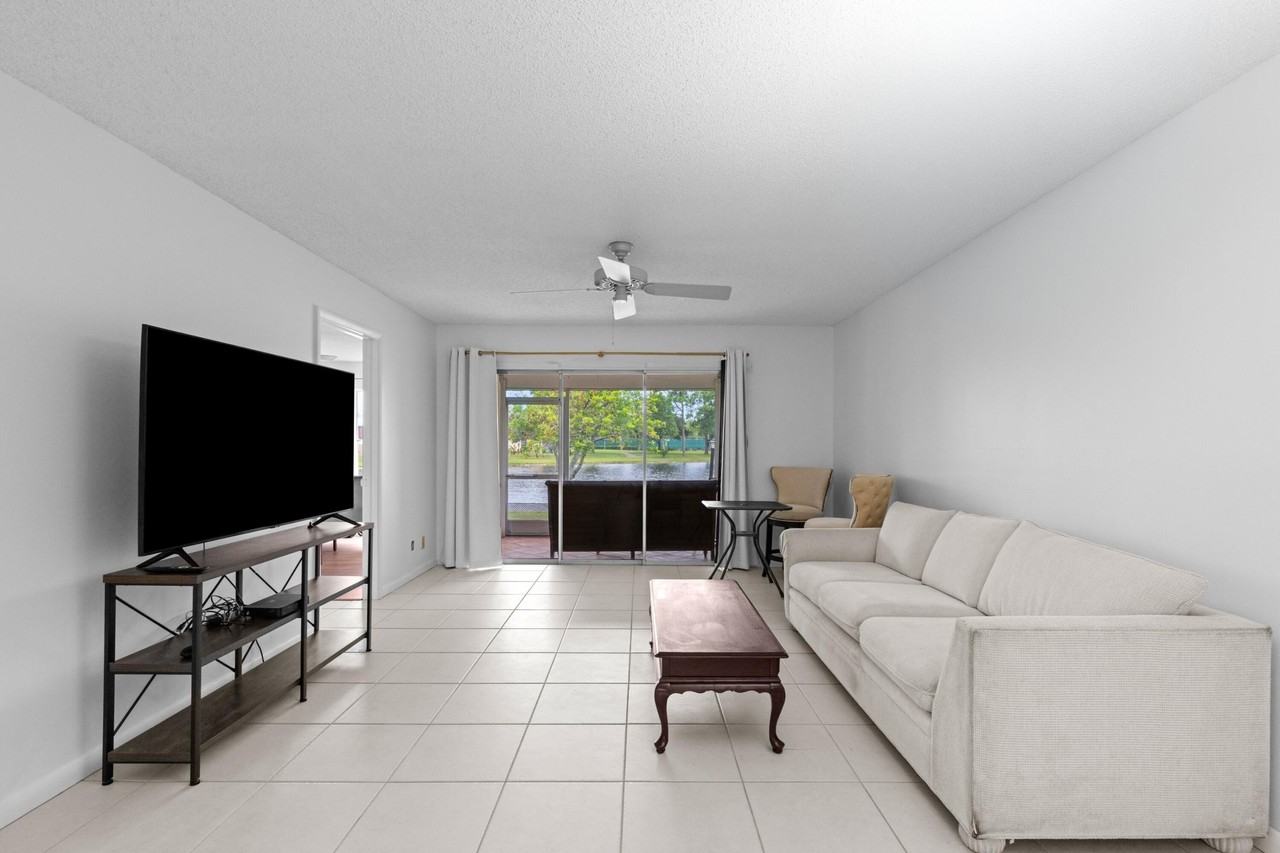 315 Cape Cod Cir #B - Photo 4 of 28