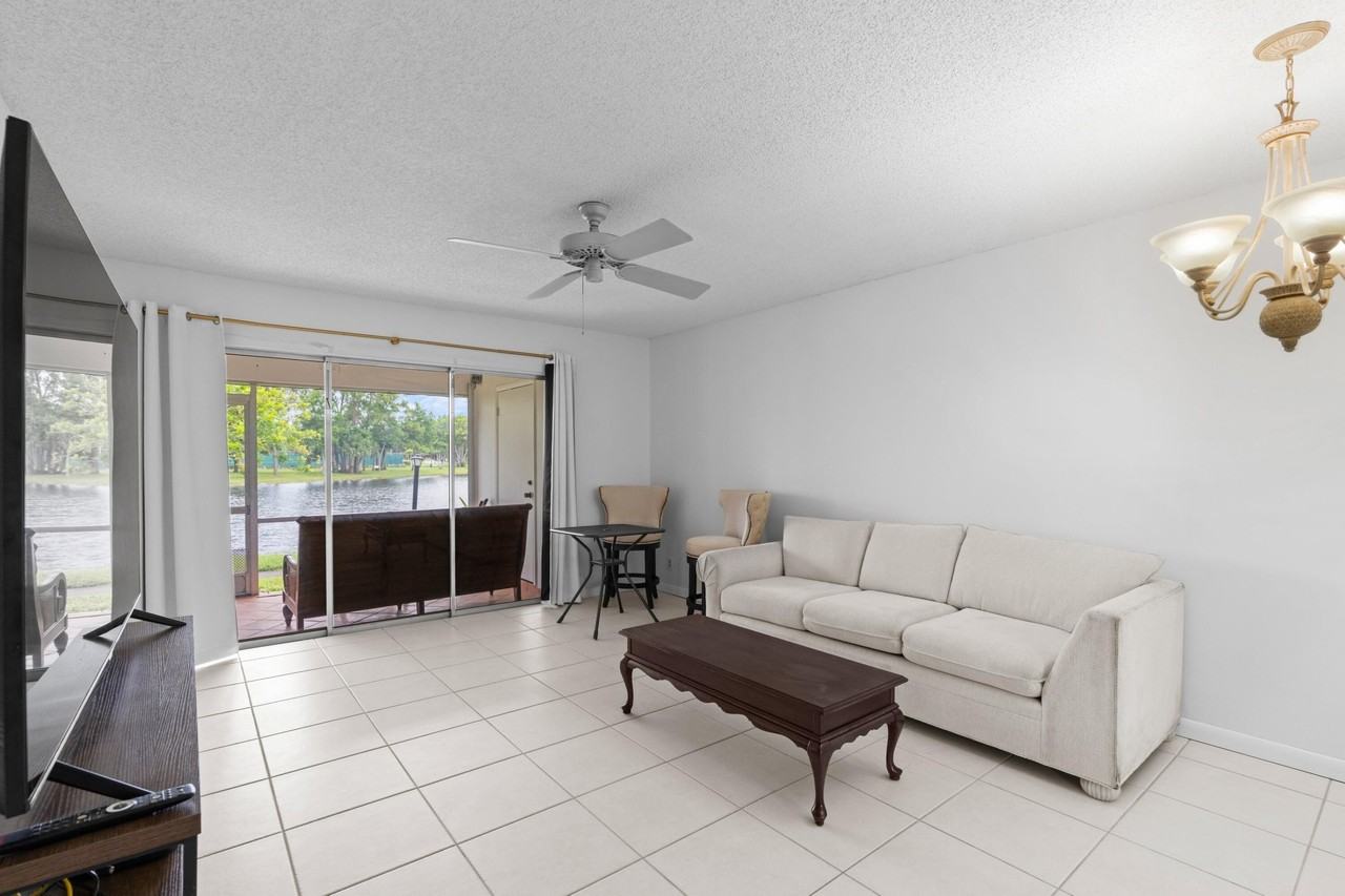 315 Cape Cod Cir #B - Photo 5 of 28