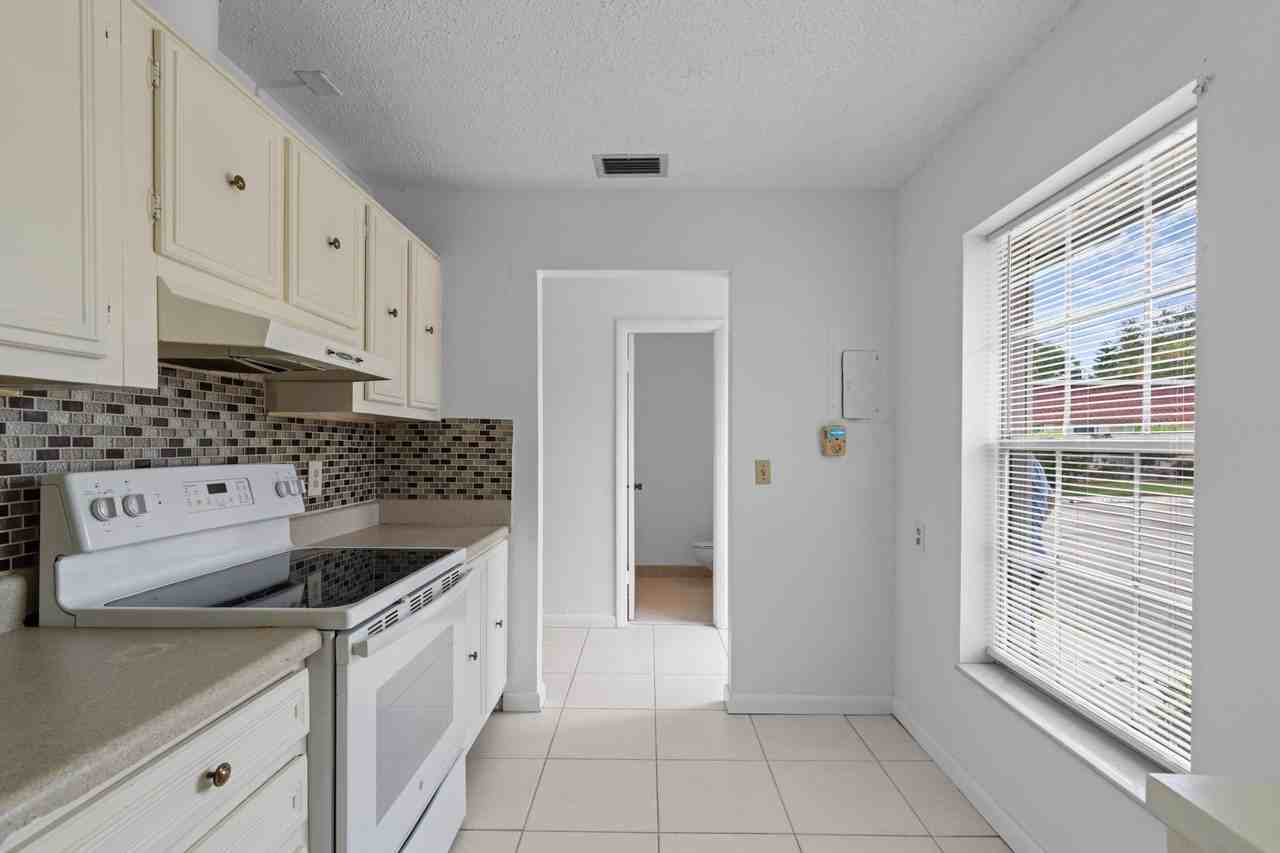315 Cape Cod Cir #B - Photo 7 of 28