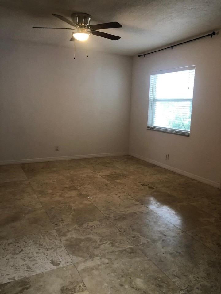 1470 N Dixie Hwy #16 - Photo 4 of 15