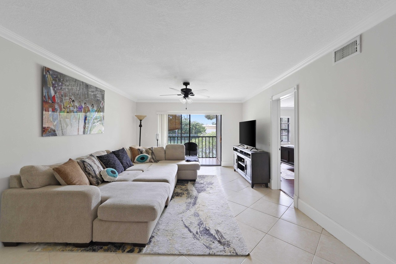 3020 Florida Blvd #202C - Photo 2 of 34