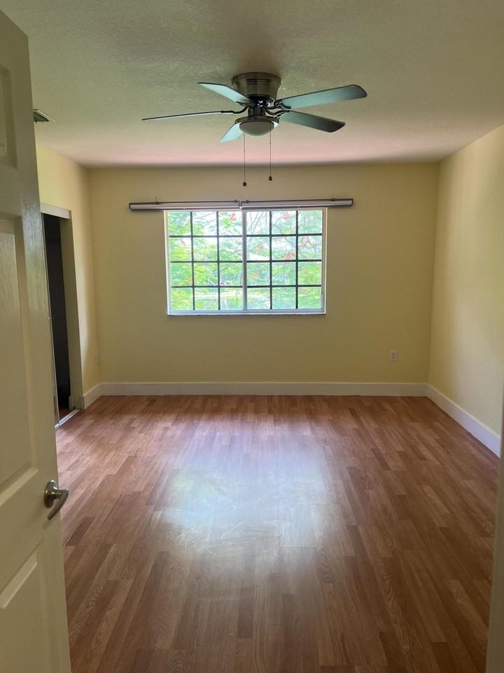 4113 Napoli Lake Dr - Photo 5 of 14