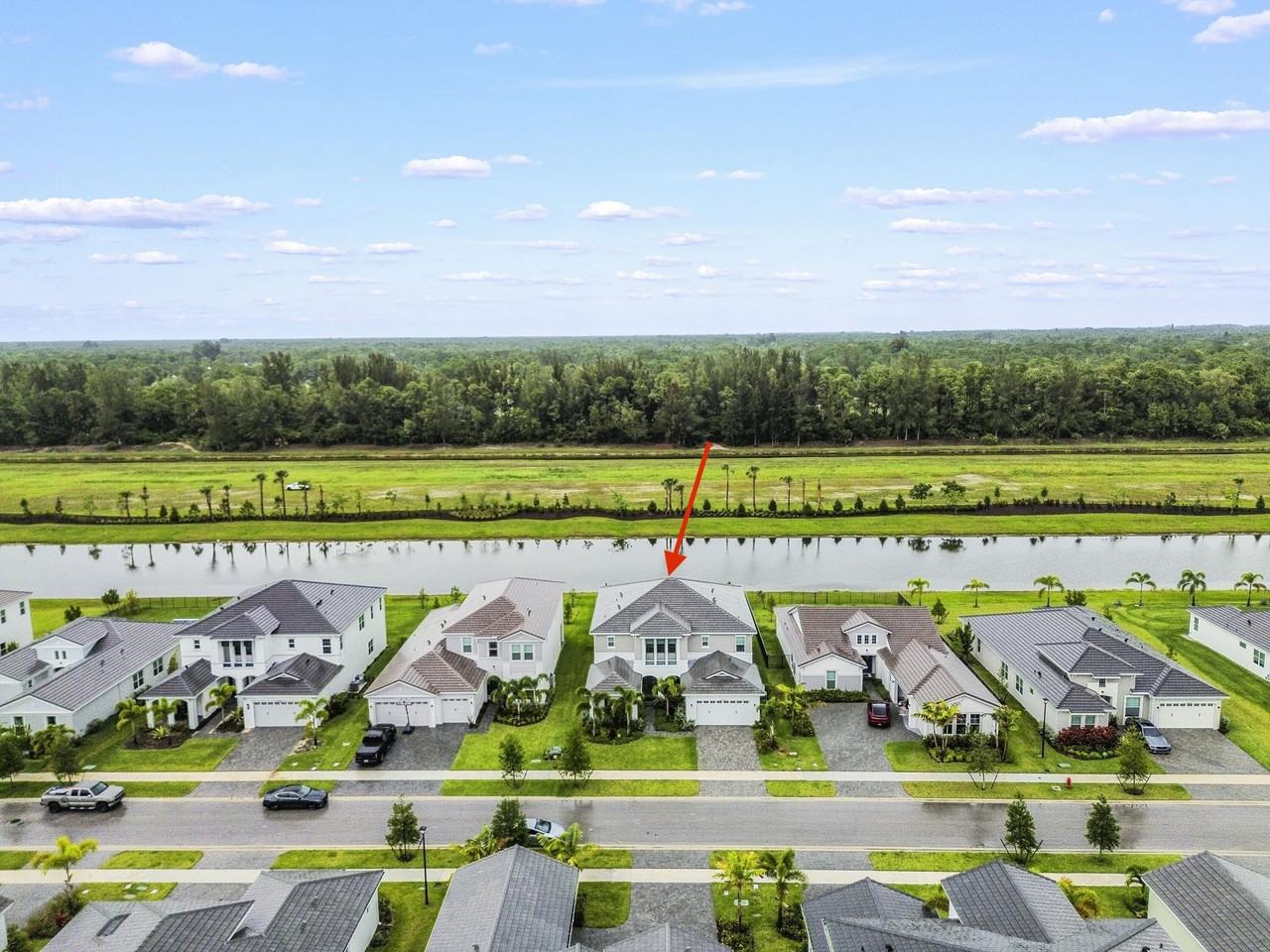 15030 Wildwood Cir - Photo 3 of 38