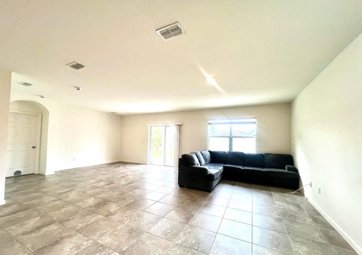 341 Sw Ridgecrest Dr - Photo 3 of 14