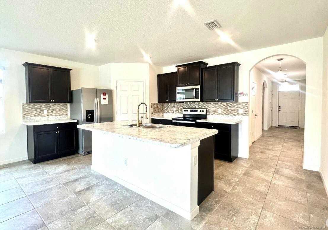 341 Sw Ridgecrest Dr - Photo 4 of 14