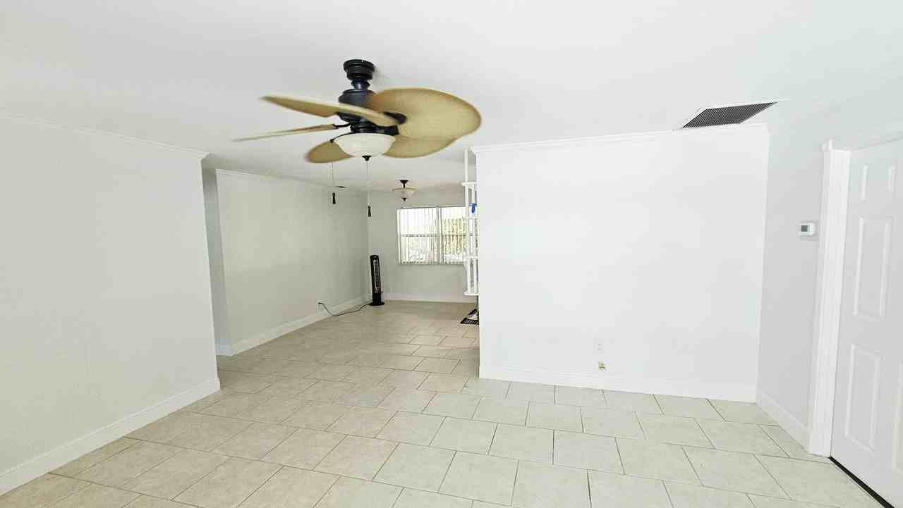 911 Burch Dr - Photo 6 of 32