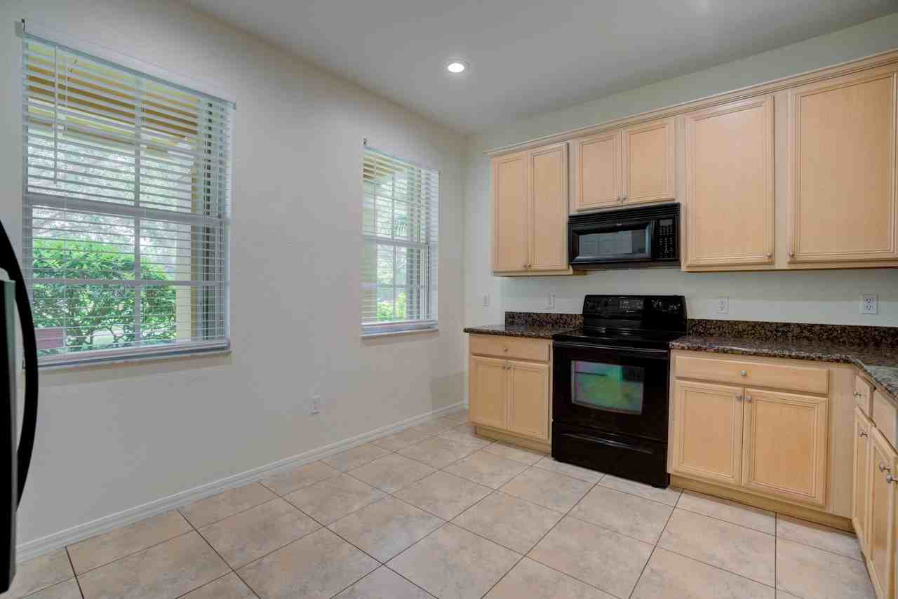 158 W Thatch Palm Cir - Photo 5 of 21