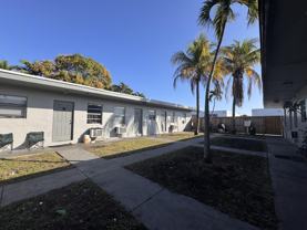 825 Nw 10th Ter #13 - Photo 1 of 1
