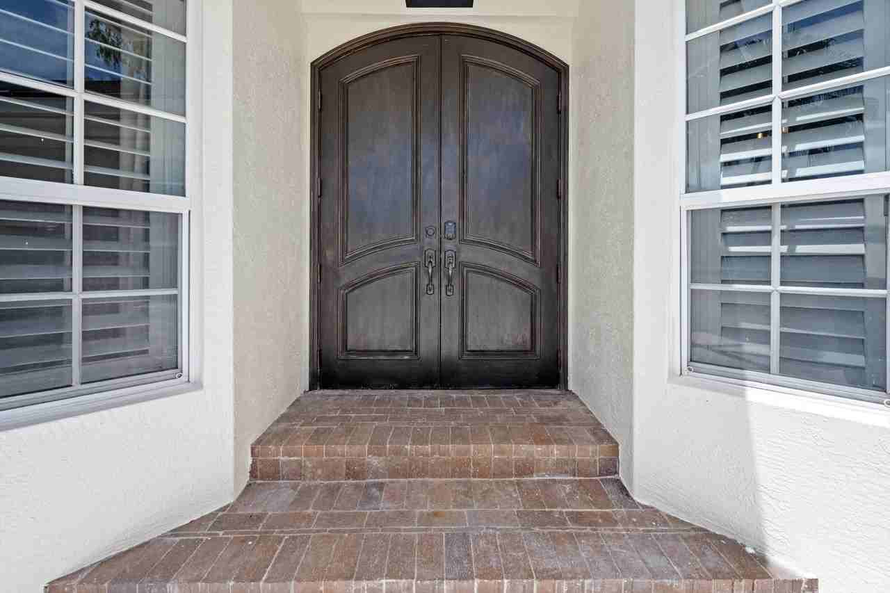 404 Indigo Ave - Photo 6 of 50