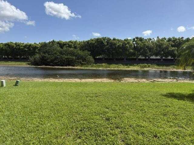 686 Lone Pine Ln - Photo 3 of 27