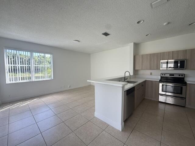 686 Lone Pine Ln - Photo 6 of 27