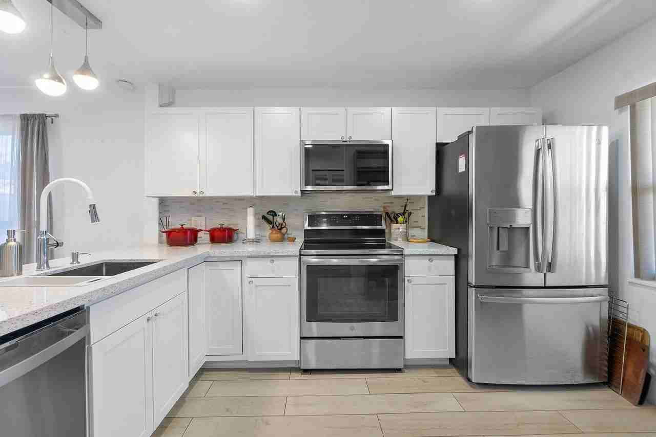 8436 Cypress Ln #7H - Photo 6 of 26