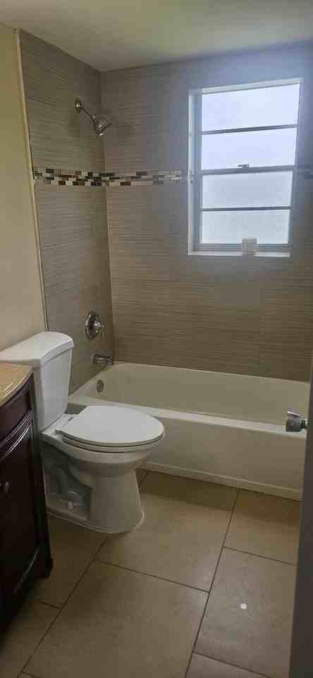 184 Waltham H - Photo 7 of 14