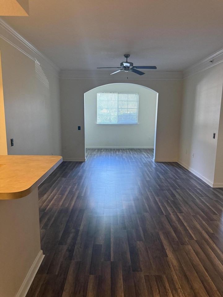 9901 Baywinds Dr #3107 - Photo 3 of 32