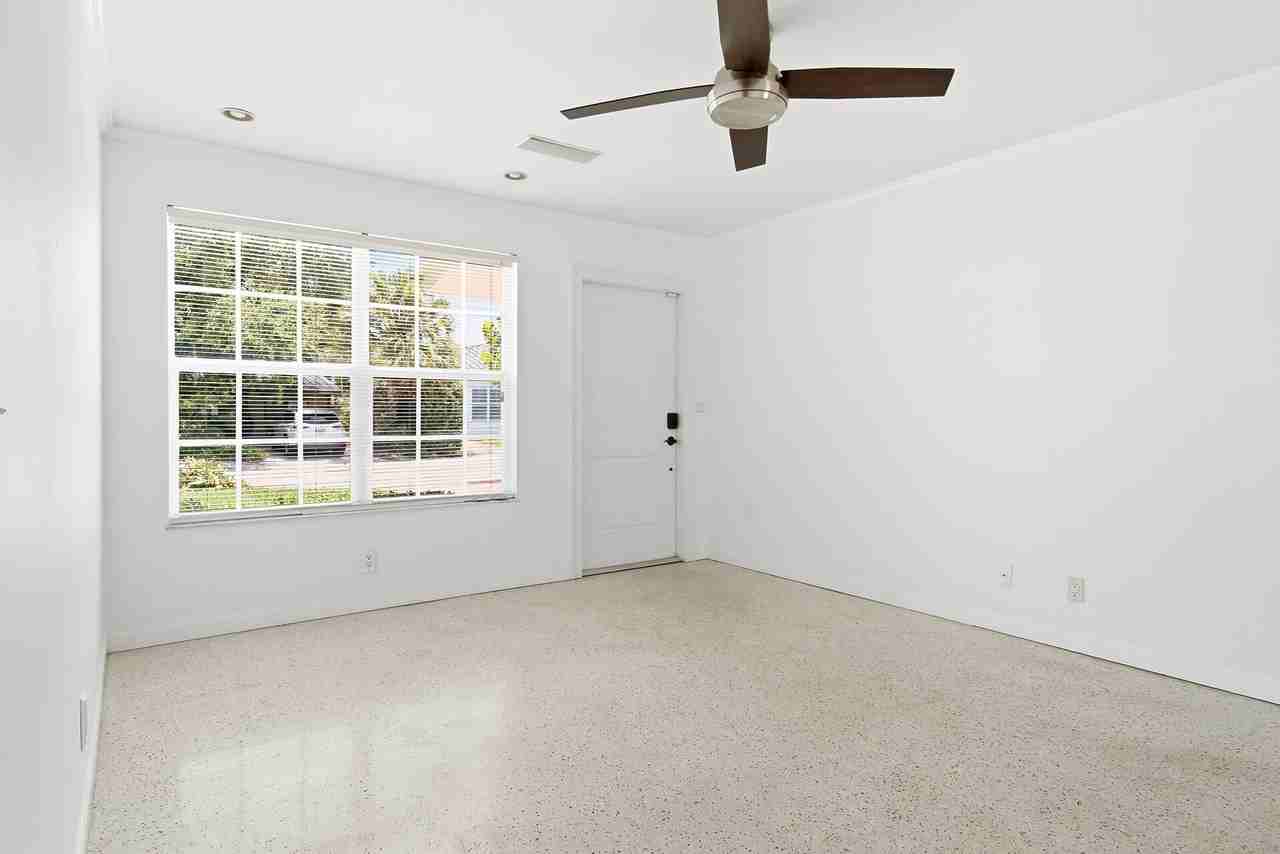 205 Rutland Blvd - Photo 7 of 46