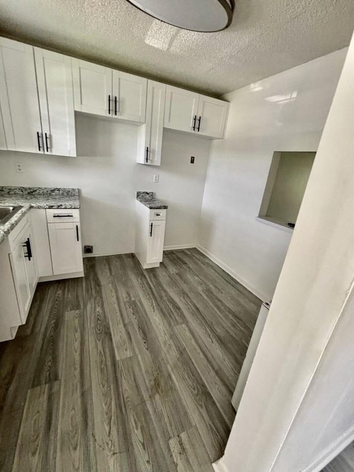 9233 Sw 8th St #110 - Photo 5 of 24