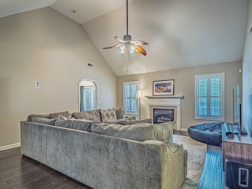 1265 Cutleaf Dr - Photo 2 of 36