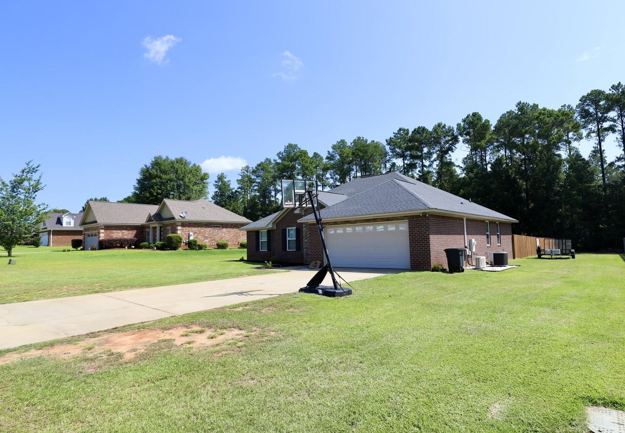4370 Excursion Dr - Photo 3 of 50