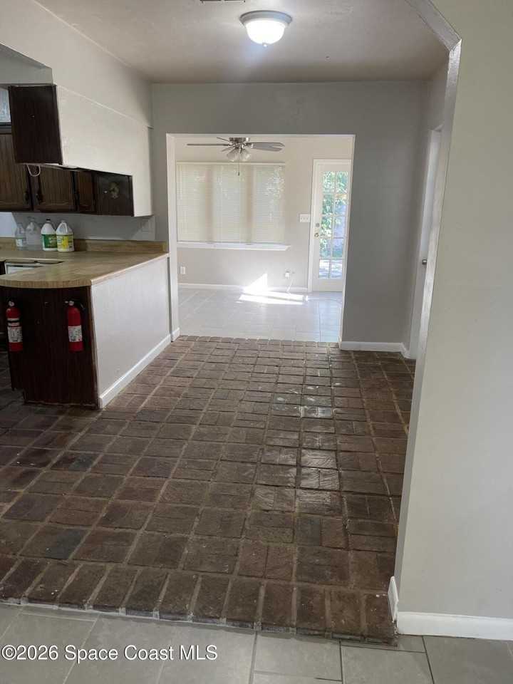 1400 Hillcrest Dr - Photo 5 of 13