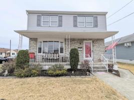 featured image of 435 N Oxford Ave