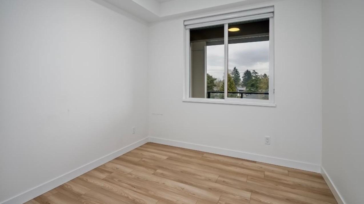 11913 Burnett Street #401 - Photo 5 of 8