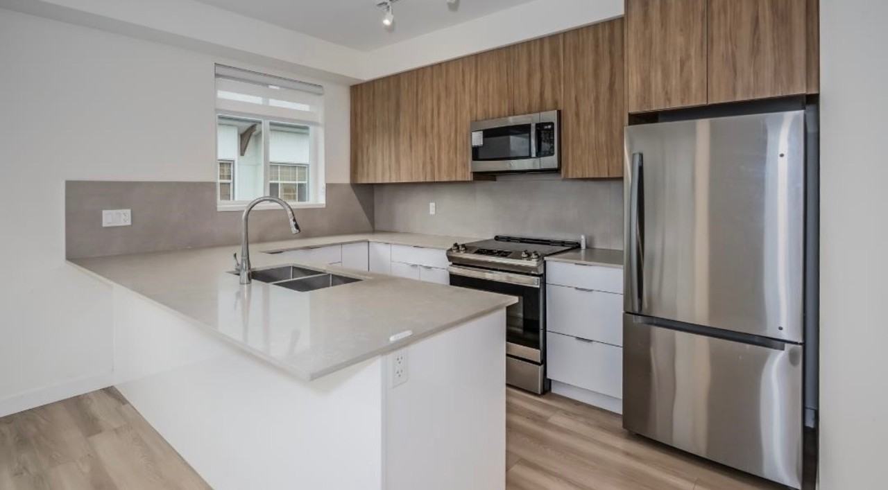 11913 Burnett Street #401 - Photo 4 of 8