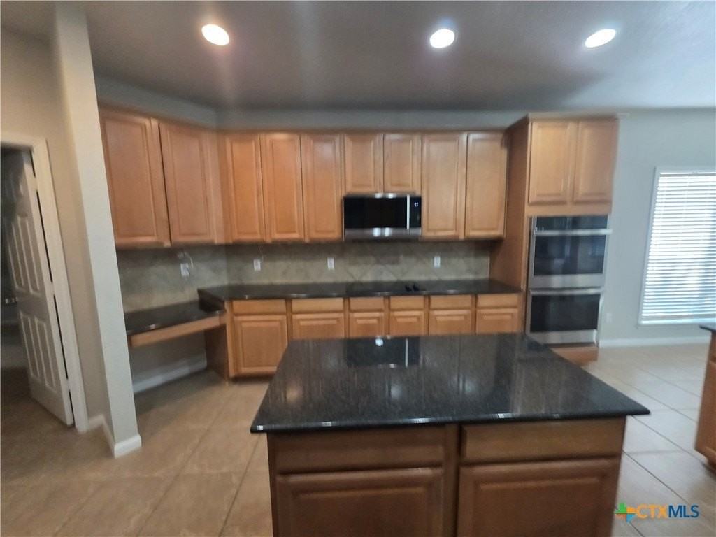 423 Wrought Iron Dr - Photo 2 of 25