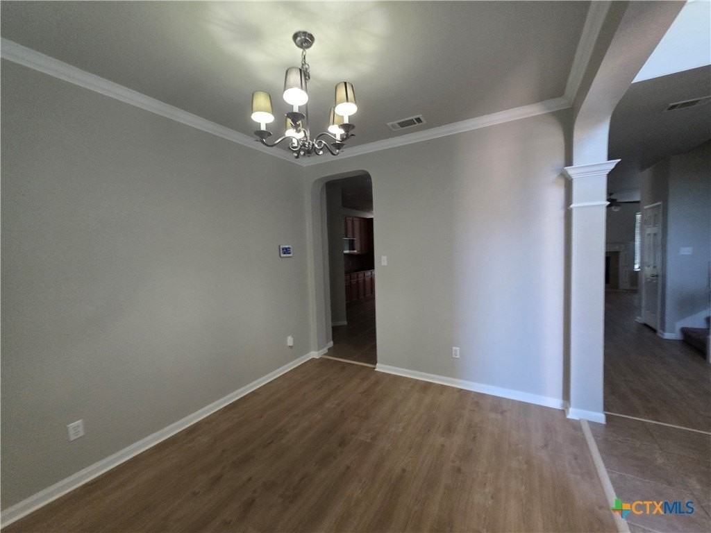 423 Wrought Iron Dr - Photo 5 of 25