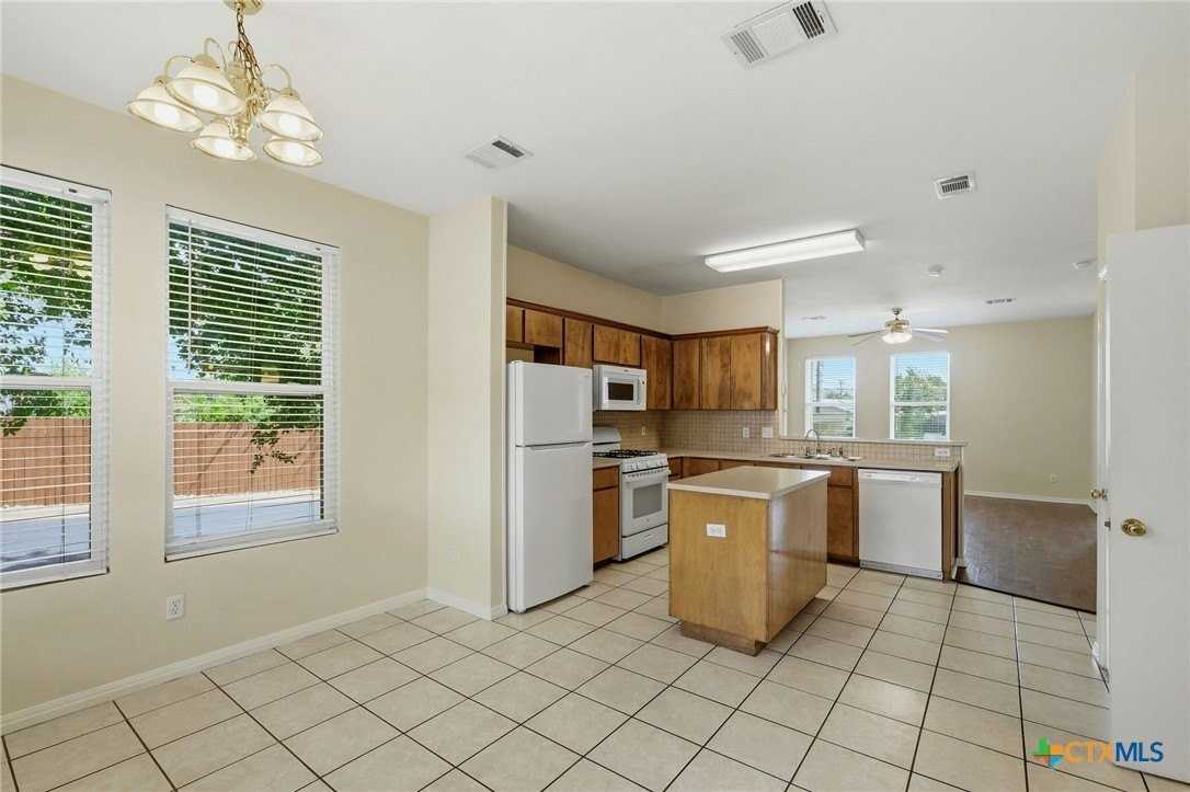 2215 Dry Creek Dr #816 - Photo 3 of 14
