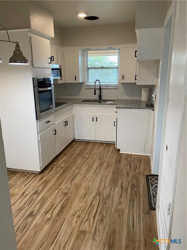 207 Marston Ave #A - Photo 2 of 24