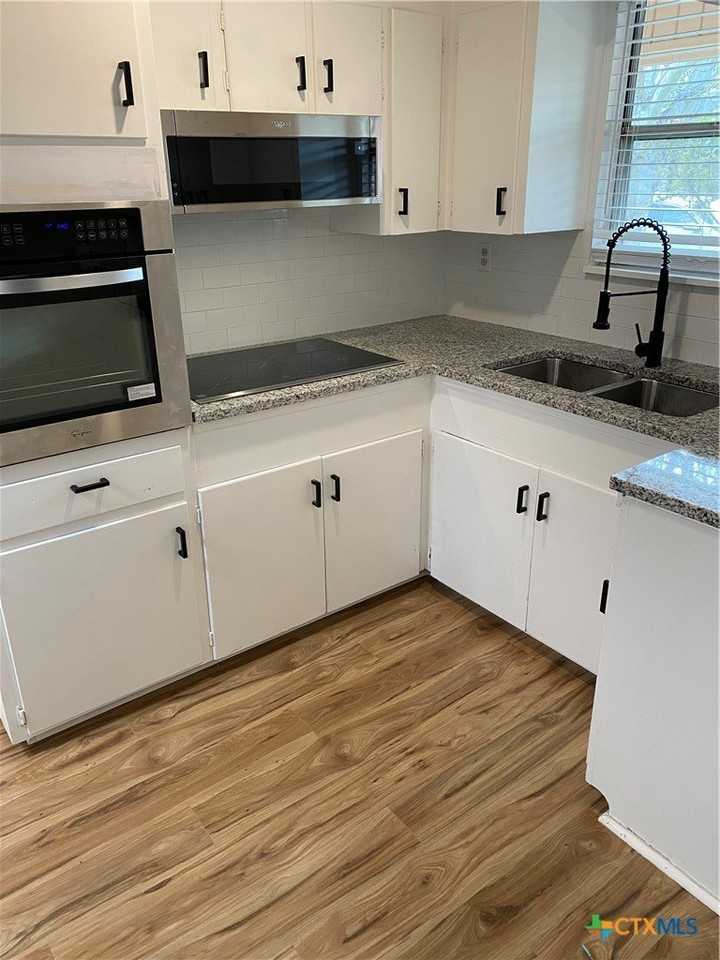 207 Marston Ave #A - Photo 3 of 24