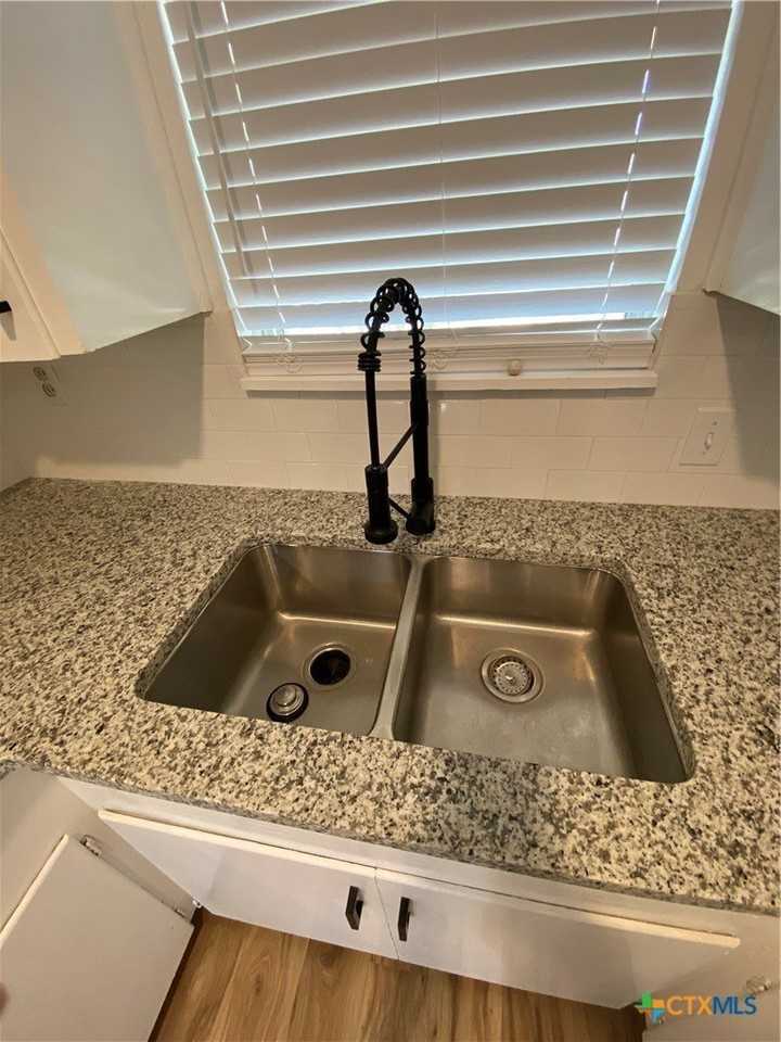 207 Marston Ave #A - Photo 6 of 24
