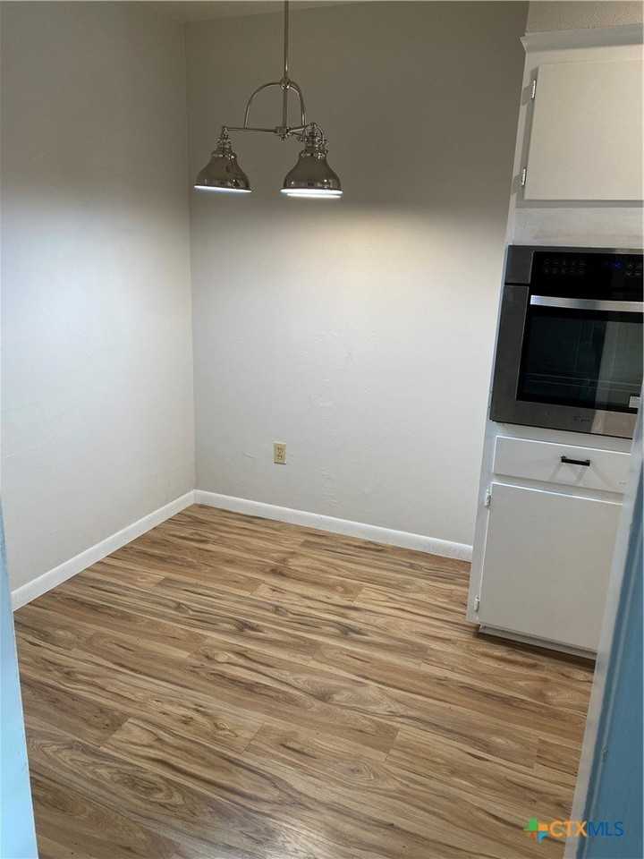 207 Marston Ave #A - Photo 7 of 24