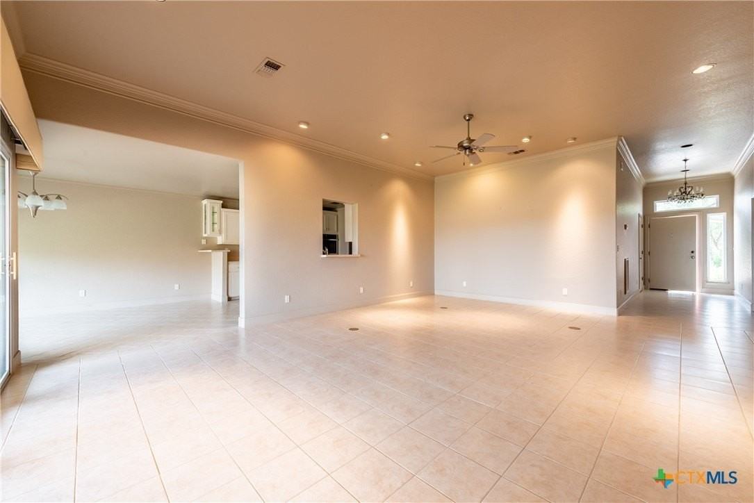 139 Georgia Pl - Photo 4 of 19