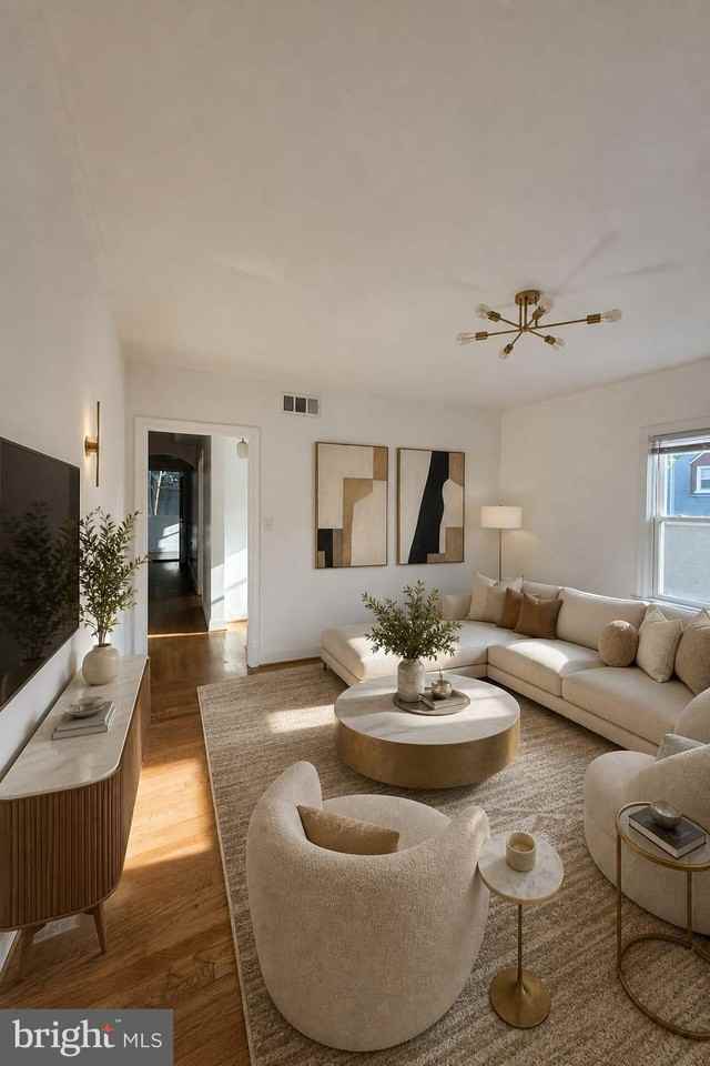 1400 Oglethorpe St Nw #8 - Photo 2 of 19