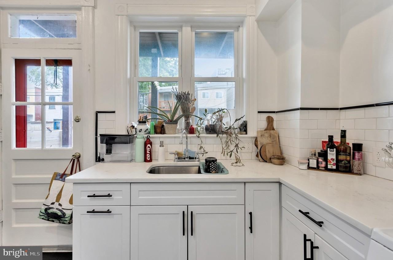 48 Q St Ne #A - Photo 6 of 22