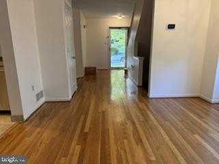 922 Glackens Ln - Photo 3 of 24