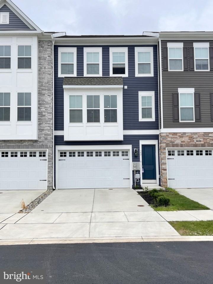 357 Andrew Ct