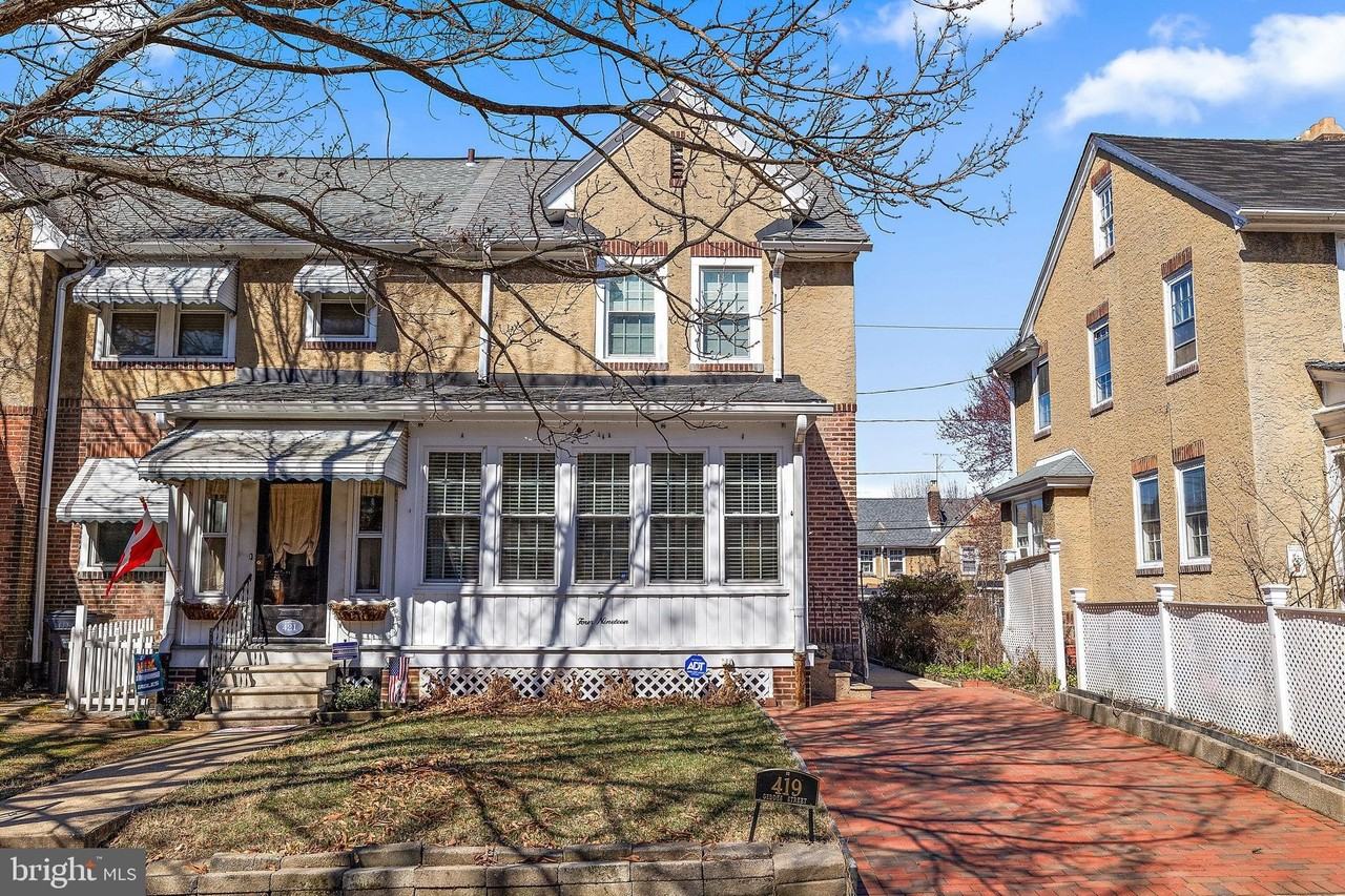 419 Geddes St - Photo 2 of 19