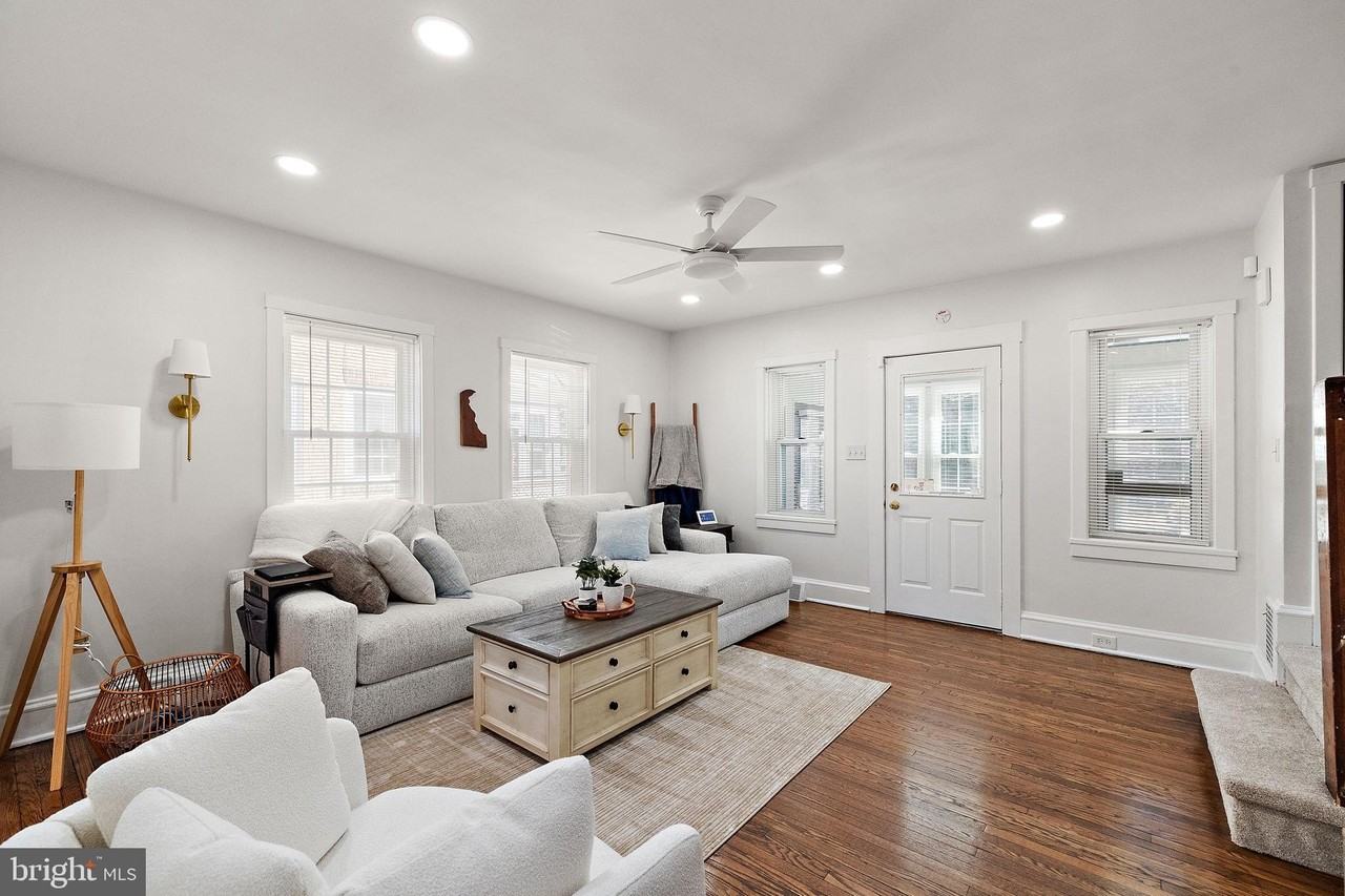 419 Geddes St - Photo 4 of 19